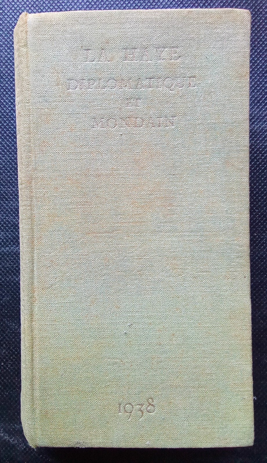 Zeldzaam: La Haye Diplomatique et Mondain (1938), Boeken, Geschiedenis | Vaderland, Ophalen of Verzenden, Gelezen