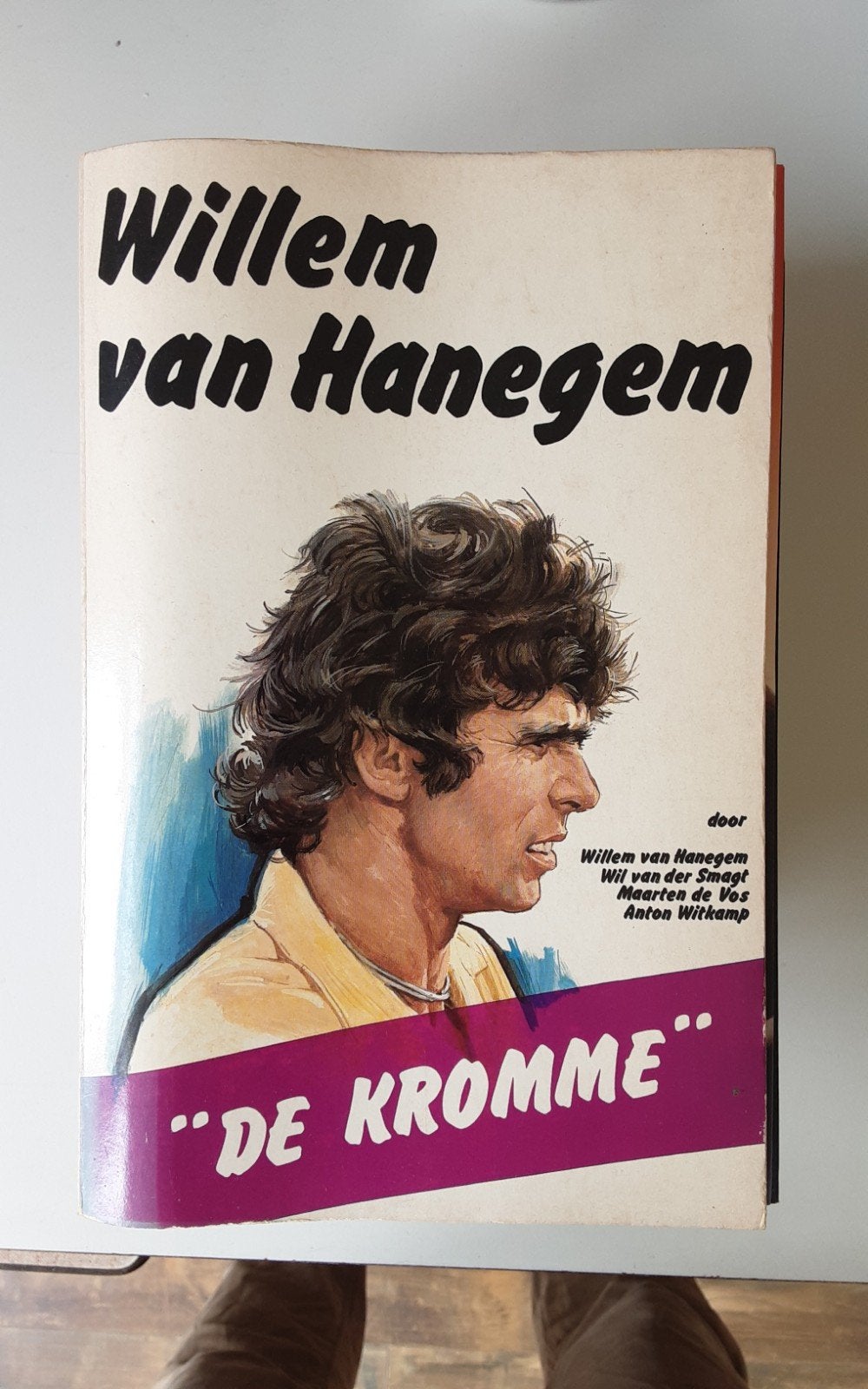 Willem van Hanegem "De Kromme" - Voetbalbiografie, Ophalen of Verzenden, Gelezen, Balsport