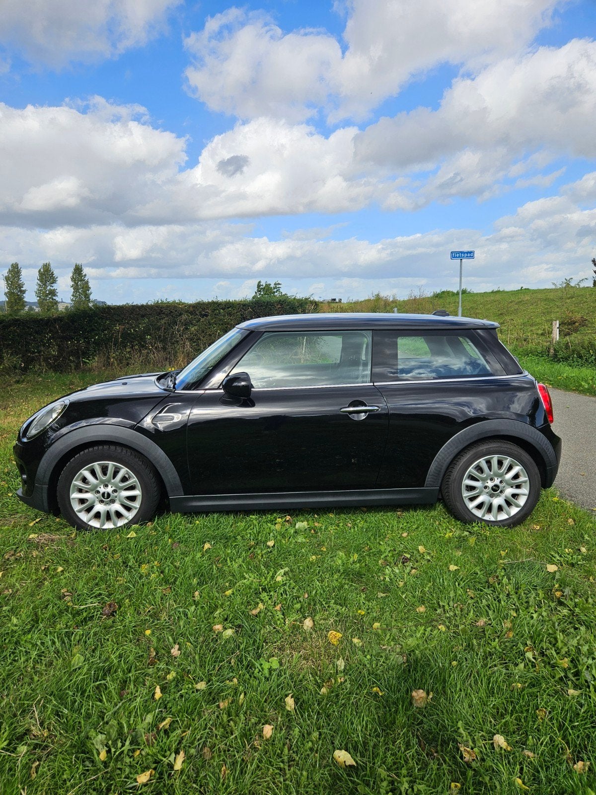 Mini 1.5 Cooper 2016 Zwart, Auto's, Voorwielaandrijving, 136 pk, 4 stoelen, Origineel Nederlands