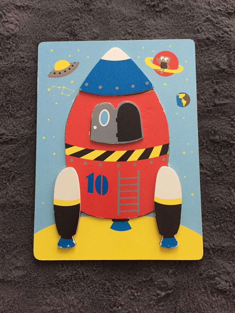 Houten raket puzzel., 2 tot 4 jaar, Ophalen of Verzenden, Zo goed als nieuw, Van hout