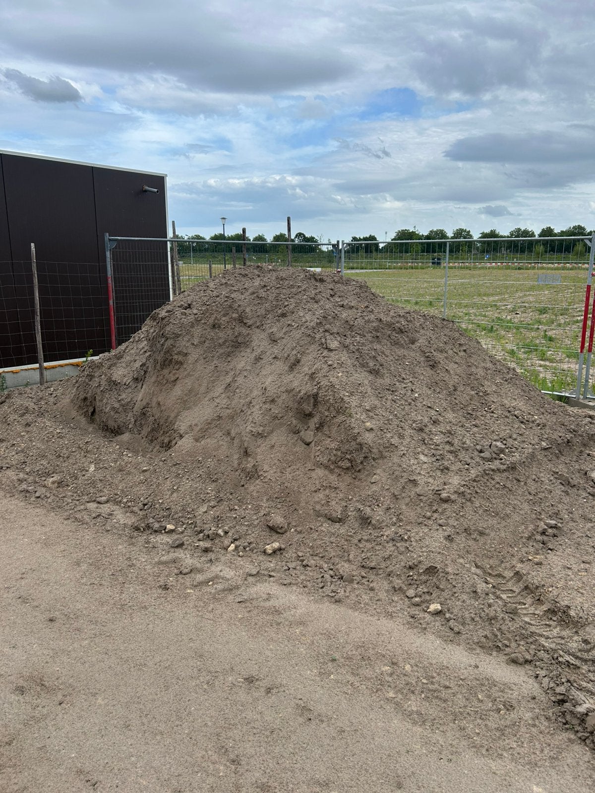 Gratis afhalen zwarte zand, Tuin en Terras, Zand, Ophalen, Overige typen