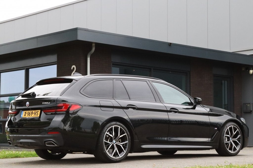 BMW 5 Serie Touring 530d M Sport Laser Pano 360 19 inch Co, Automaat, Adaptive Cruise Control, Achterwielaandrijving, Gebruikt