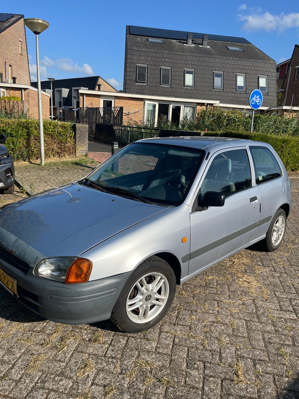 Toyota 1998 Grijs, Auto's, 74 pk, 850 kg, Particulier, 23 €/maand