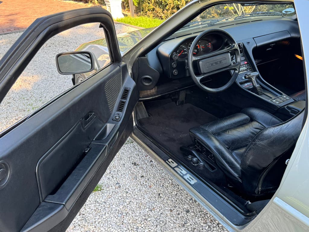Porsche 928 belastingvrij v8 koopje, foto 3