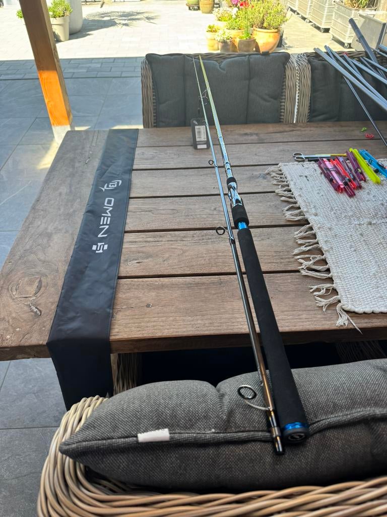 nieuwe 13 fishing omen s 3.0m en 10-30 gr hengels  fuji !, Watersport en Boten, Hengelsport | Roofvissen, Ophalen of Verzenden