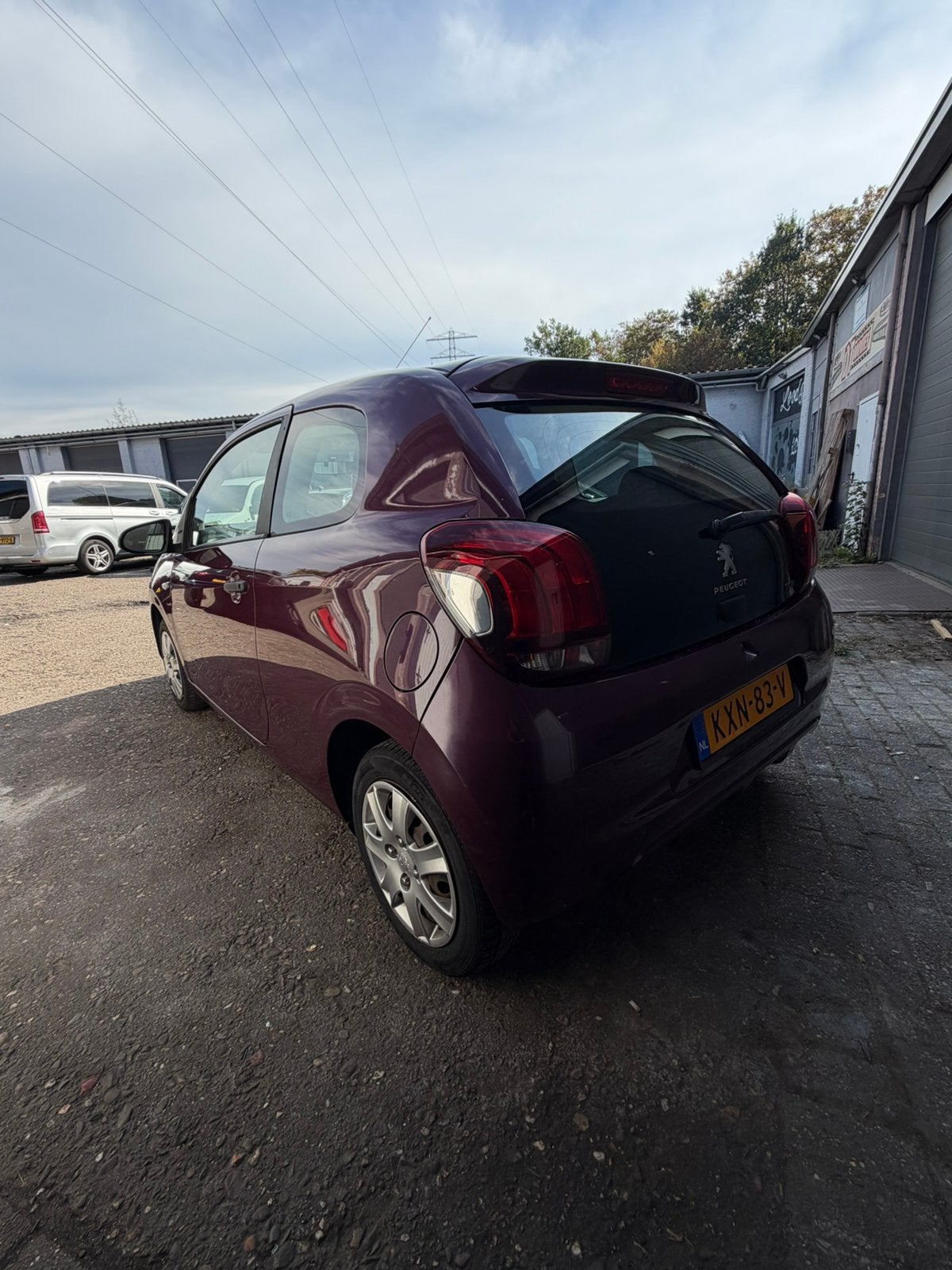 Peugeot 108 1.0 12V E-vti 68PK 3DR 2015, Voorwielaandrijving, Overige kleuren, 4 stoelen, Handgeschakeld