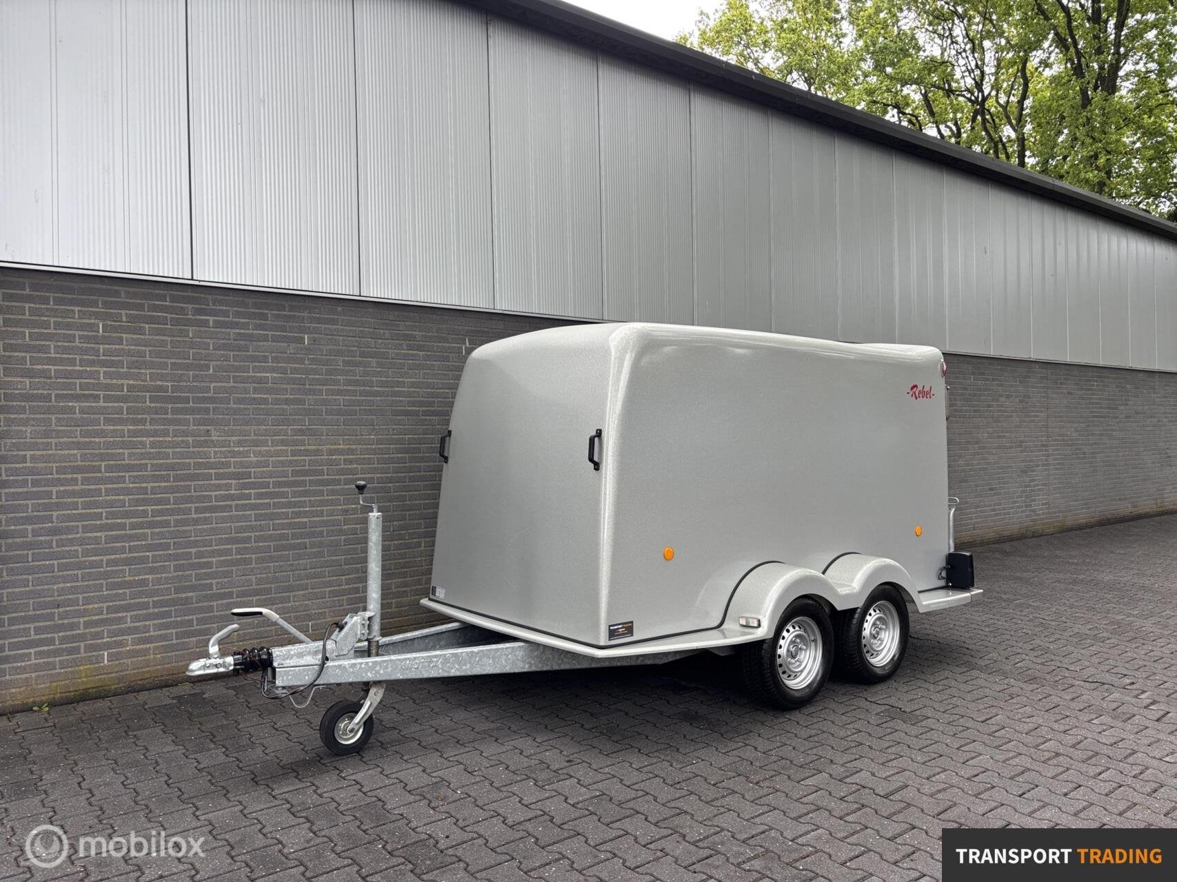 Rebel 2000 kg gesloten aanhanger metallic lak + oprijklep!, Transport Trading, Gebruikt, Info@transporttrading.nl, De Grift 15 Nieuwleusen