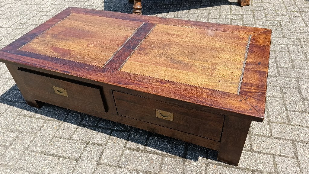 Notenhouten salontafel 140 cm met lades, Ophalen, Gebruikt, 100 tot 150 cm, Klassiek