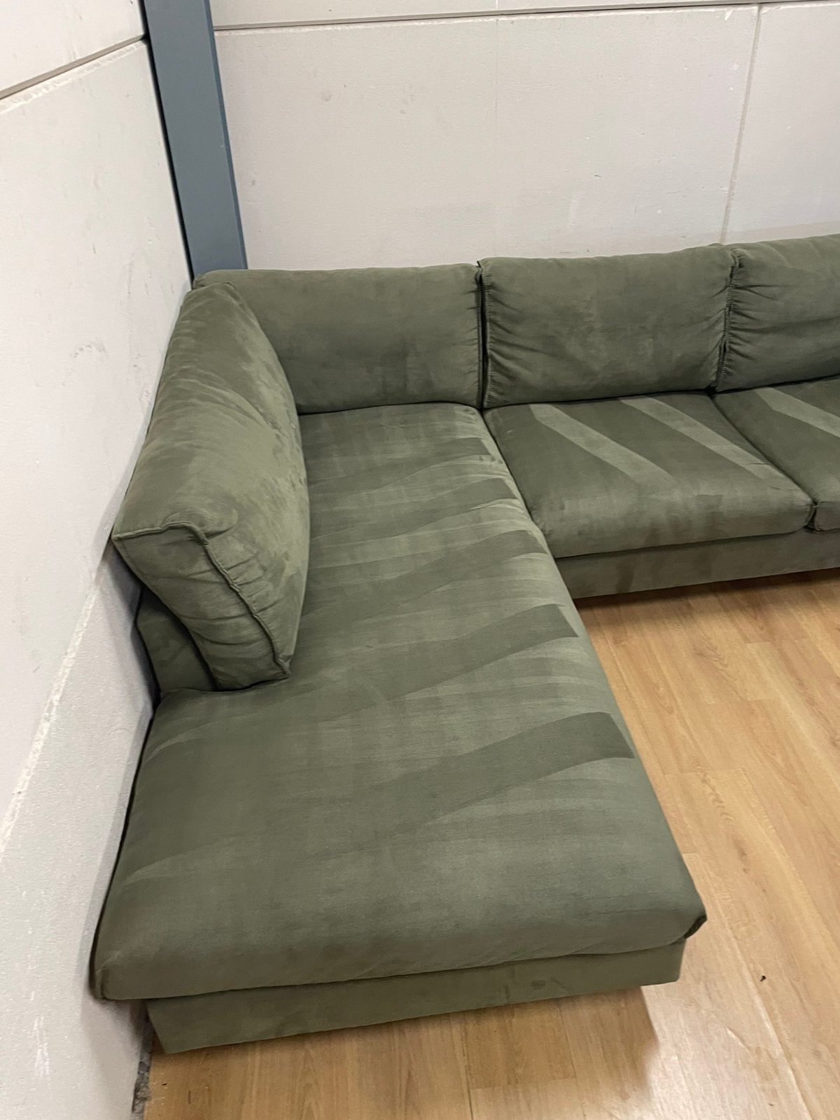 Mooie luxe suede groene hoekbank - GEREINIGD!!!, Ophalen, 250 tot 300 cm, Luxe, Hoekbank
