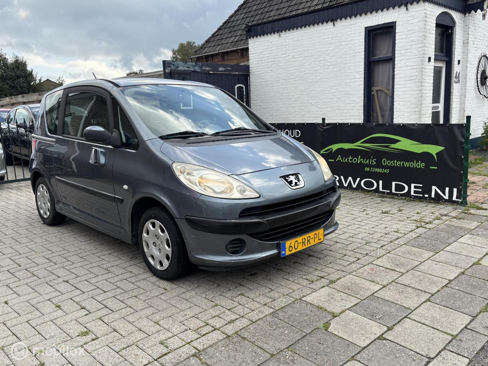 Peugeot 1007 1.4 Urban | NIEUWE APK | RIJD SUPER !, Auto's, Voorwielaandrijving, 15 km/l, 4 cilinders, 4 stoelen