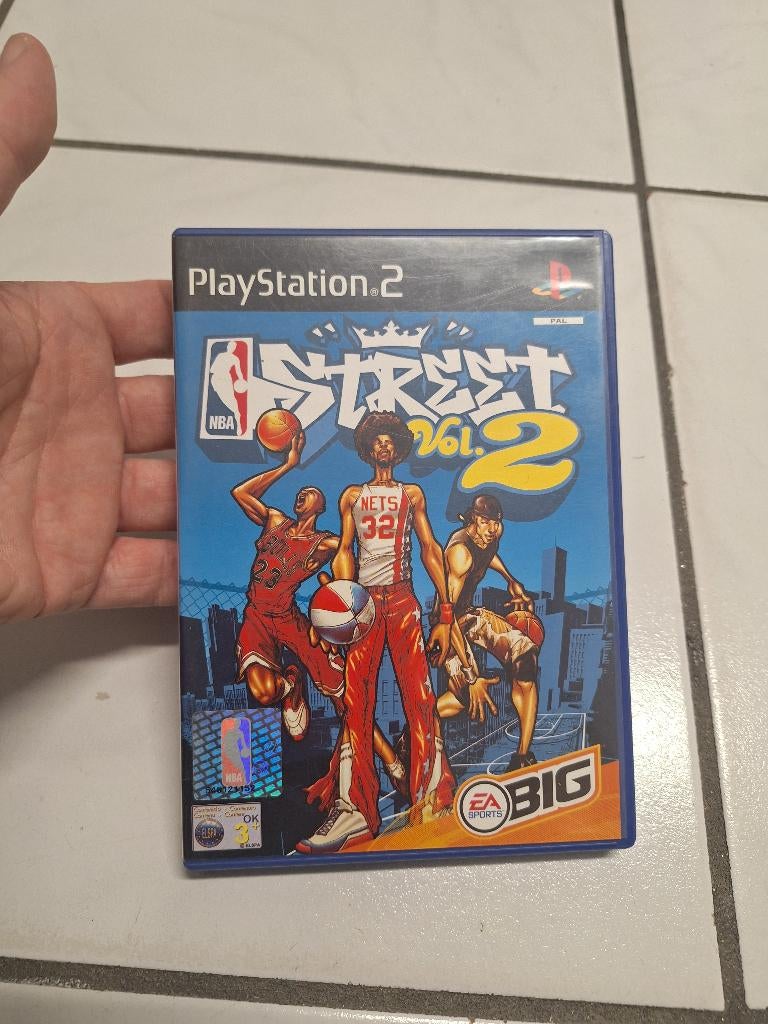 Vintage PS2 Playstation 2 NBA Street vol 2 uit 2003, Spelcomputers en Games, Games | Sony PlayStation 2, Ophalen of Verzenden
