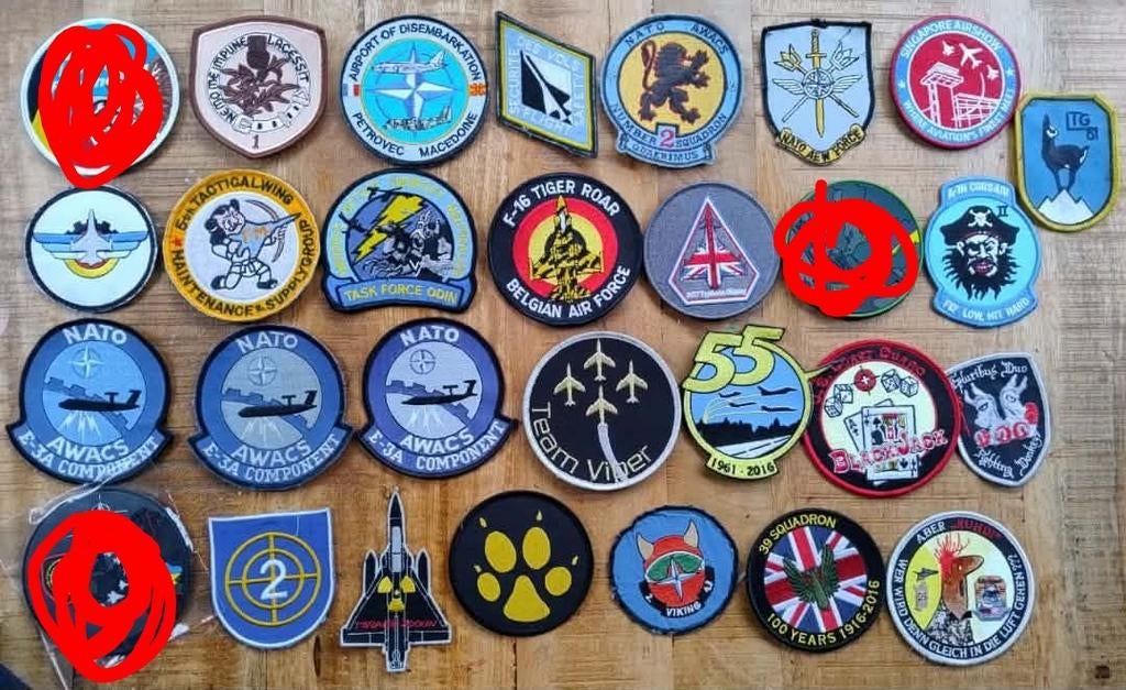 Luchtmacht emblemen, Ophalen of Verzenden, Zo goed als nieuw, Embleem, Speld of Insigne