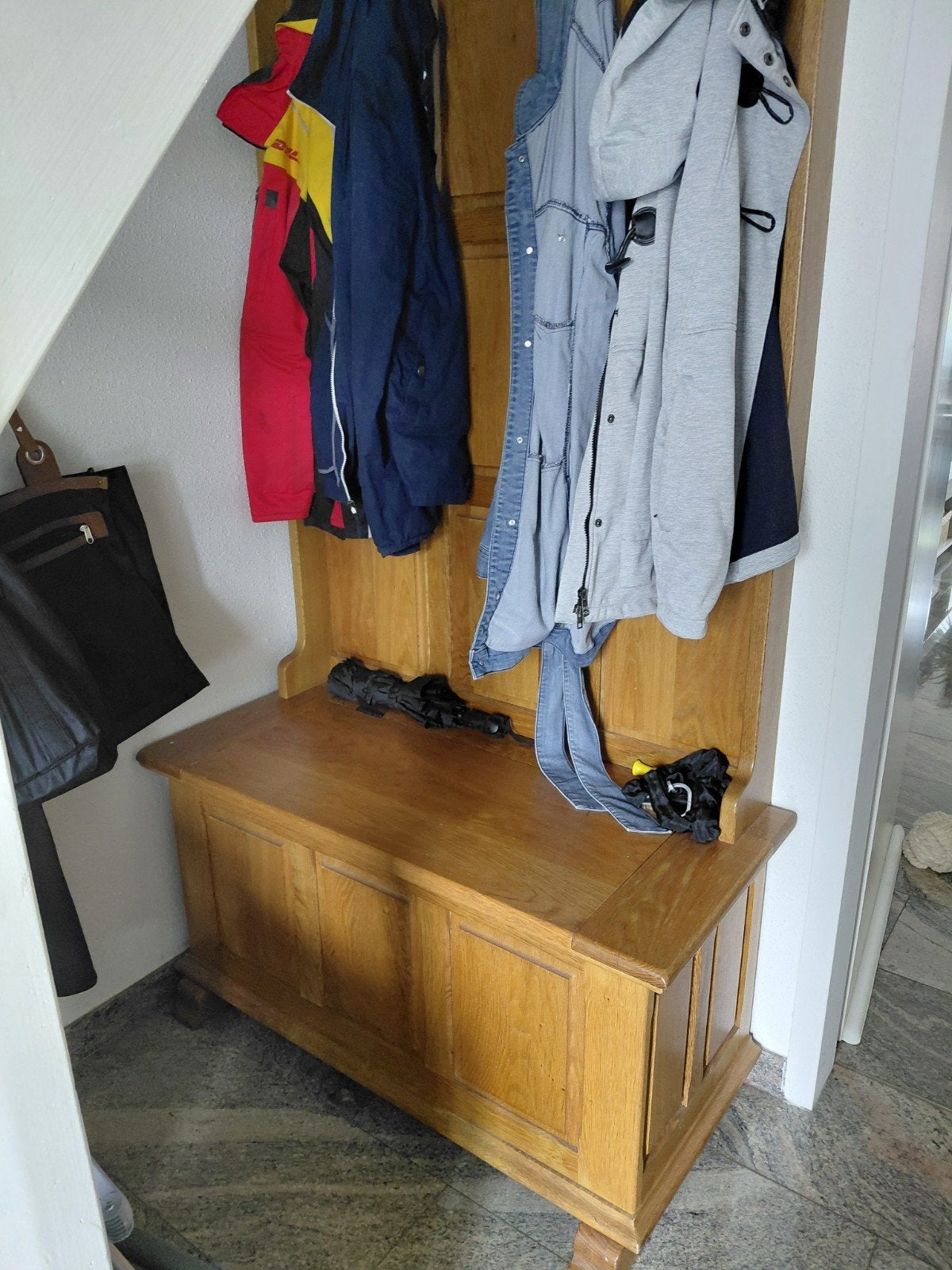 Eikenhouten kapstok met bankje van Meubelfabriek Oisterwijk, Gebruikt, 150 tot 200 cm, Hout, Ophalen