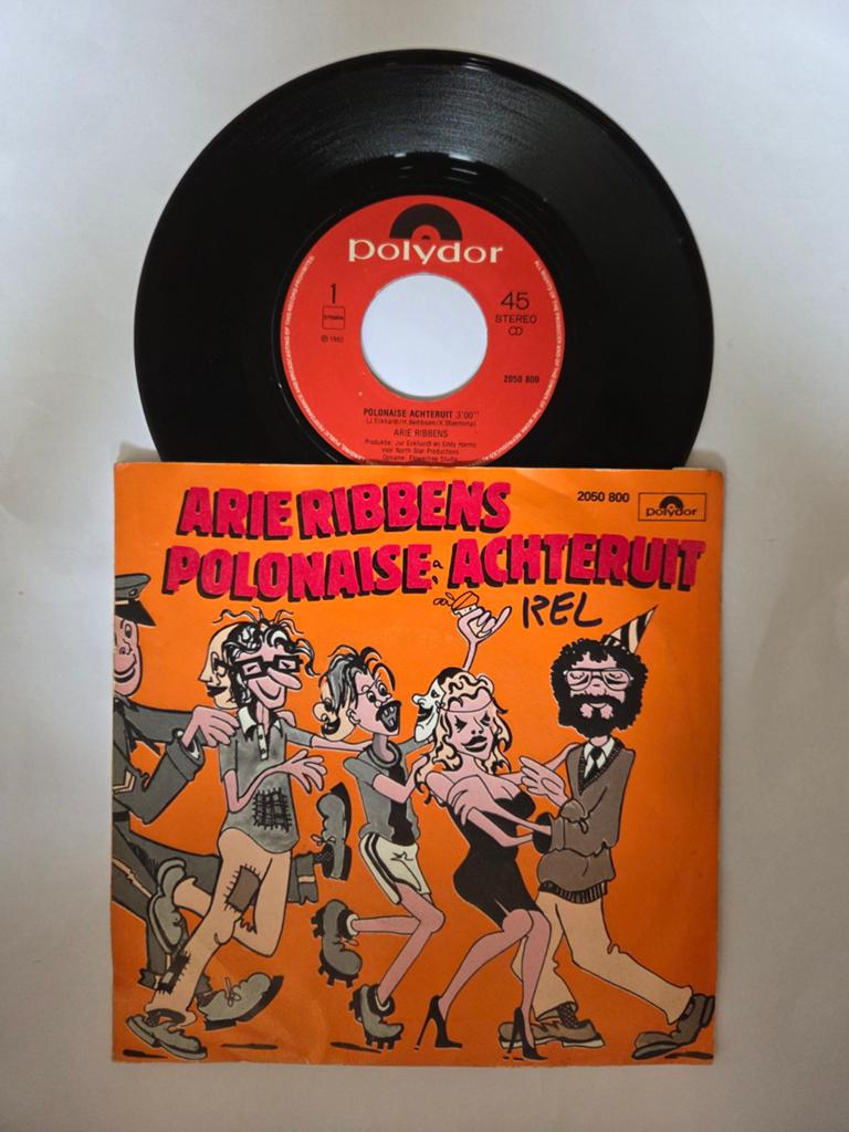 Arie Ribbens - Polonaise achteruit, Ophalen of Verzenden, Gebruikt, Nederlandstalig