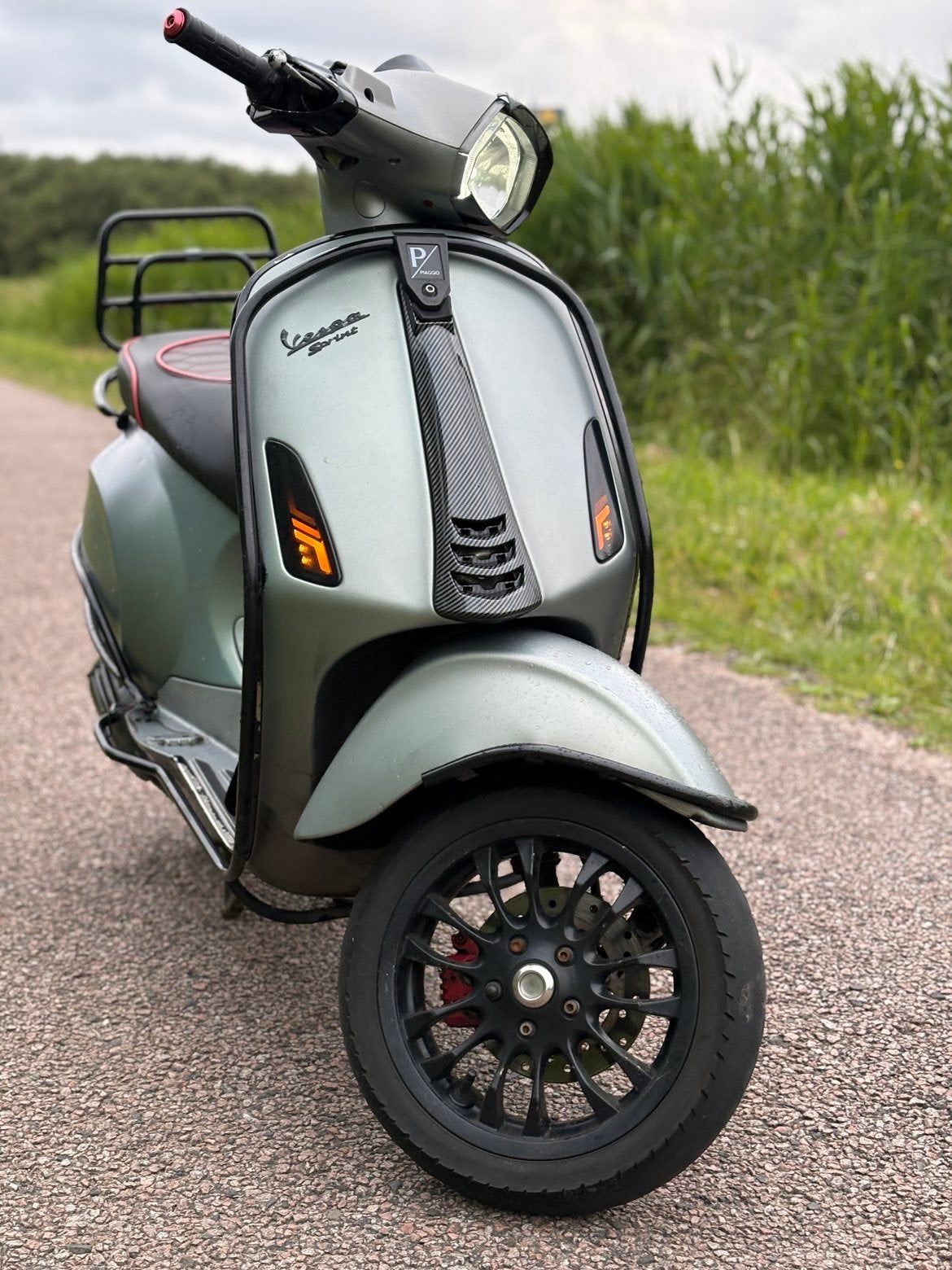 Vespa sprint 2016 uniek kleur, Fietsen en Brommers, Ophalen of Verzenden, Zo goed als nieuw, Benzine