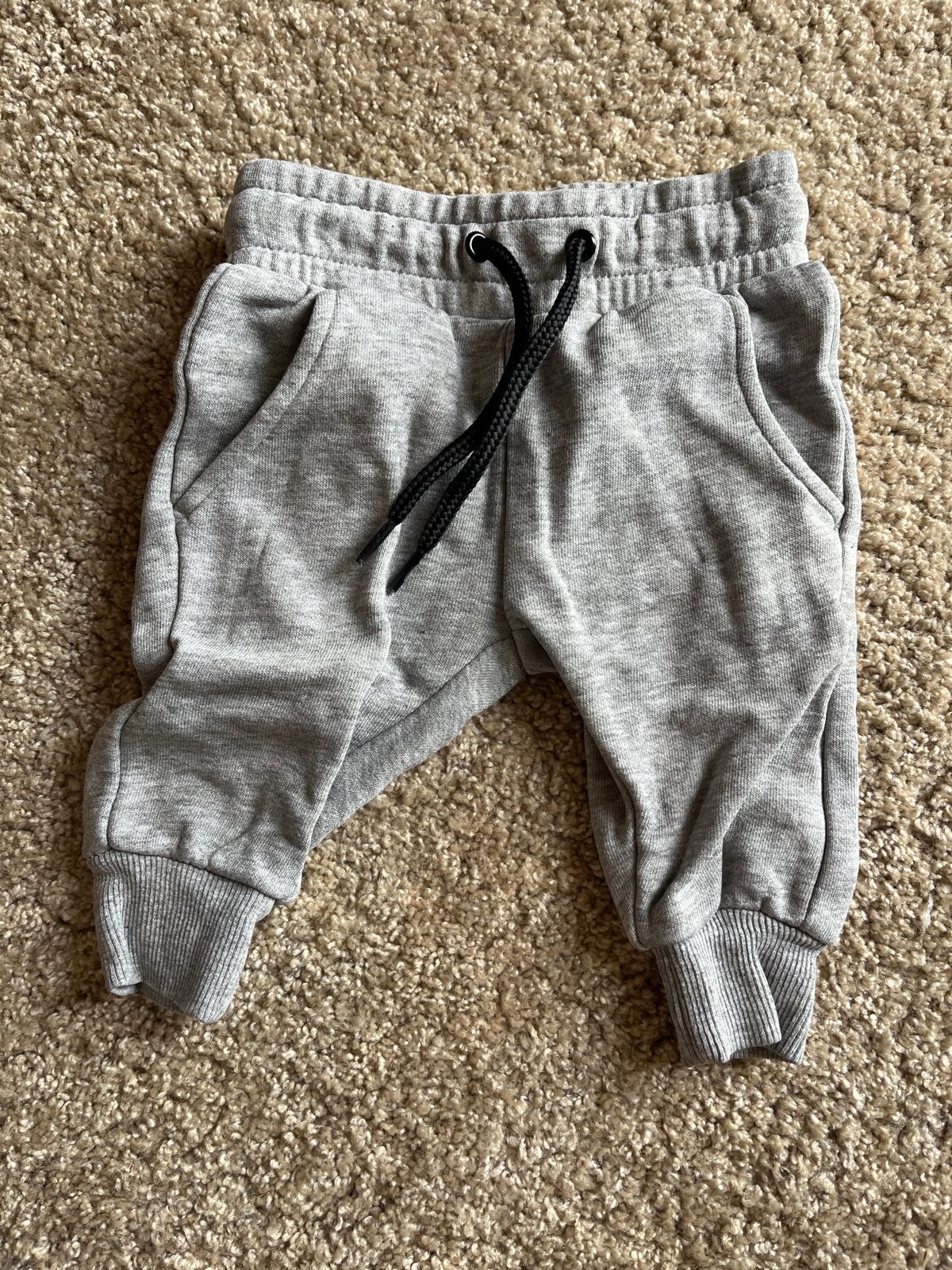 Hema baby winter joggingbroekje maat 56 grijs, Ophalen, Gebruikt, Jongetje of Meisje, Broekje