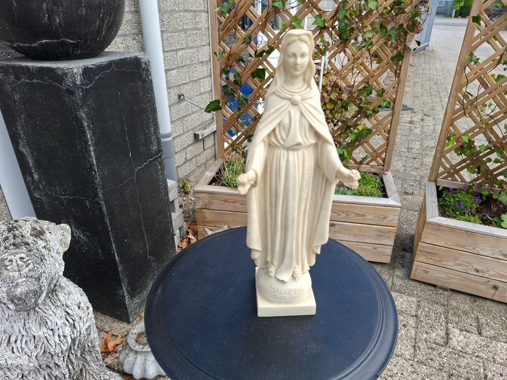 antiek madonna maria beeld met roosjes in haar handen, Antiek en Kunst, Antiek | Religie, Ophalen of Verzenden