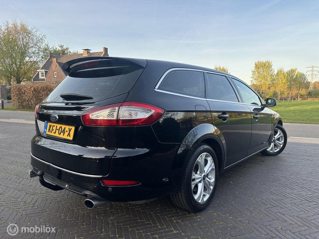 Ford Mondeo Wagon 2.0 EcoBoost S-Edition 240pk! Automaat✅, Zwart, 4 cilinders, Leder en Stof, Zwart