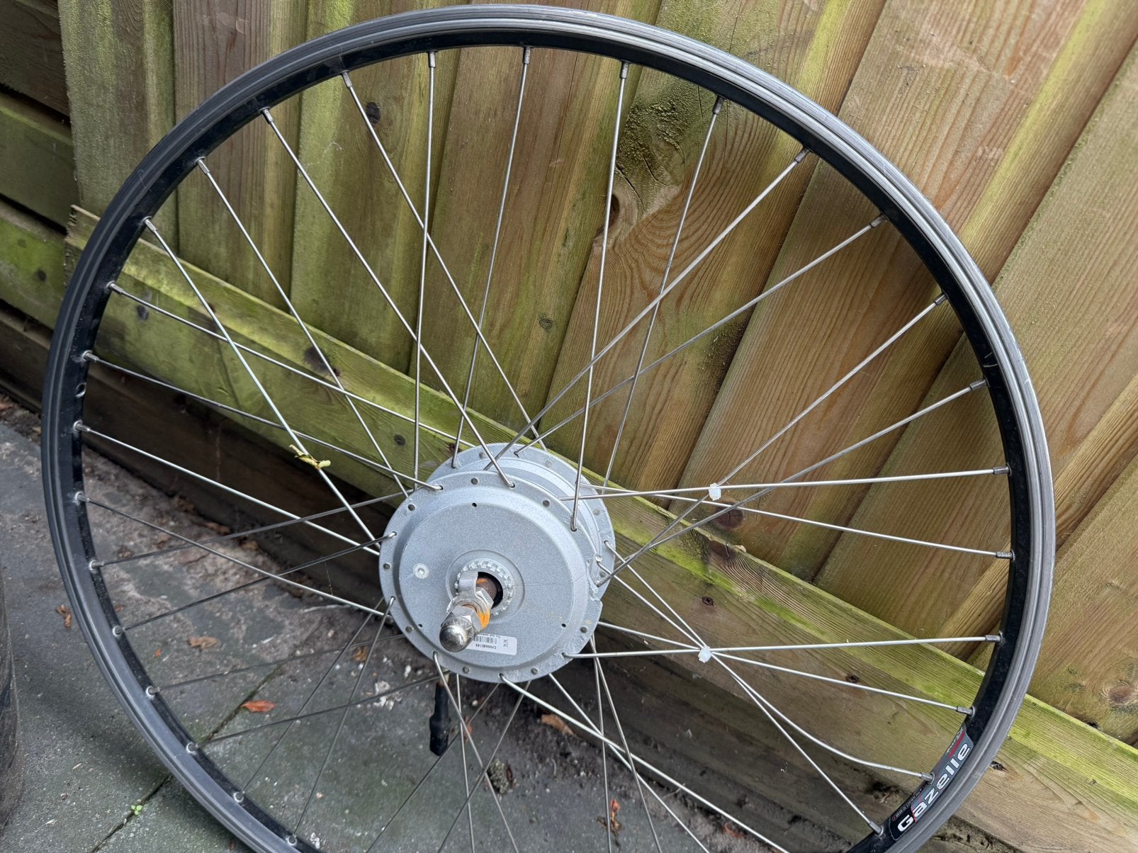 Gazelle Innergy 5 Pins voorwiel.  Teab, Fietsen en Brommers, Fietsonderdelen, Gebruikt, Overige materialen, Ophalen of Verzenden