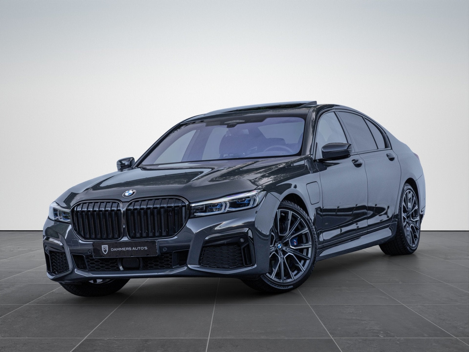 BMW 7 Serie 745e High Exe. M-pakket TV Massage Harman-Kardon, Auto's, Automaat, Dealer onderhouden, Achterwielaandrijving, Gebruikt