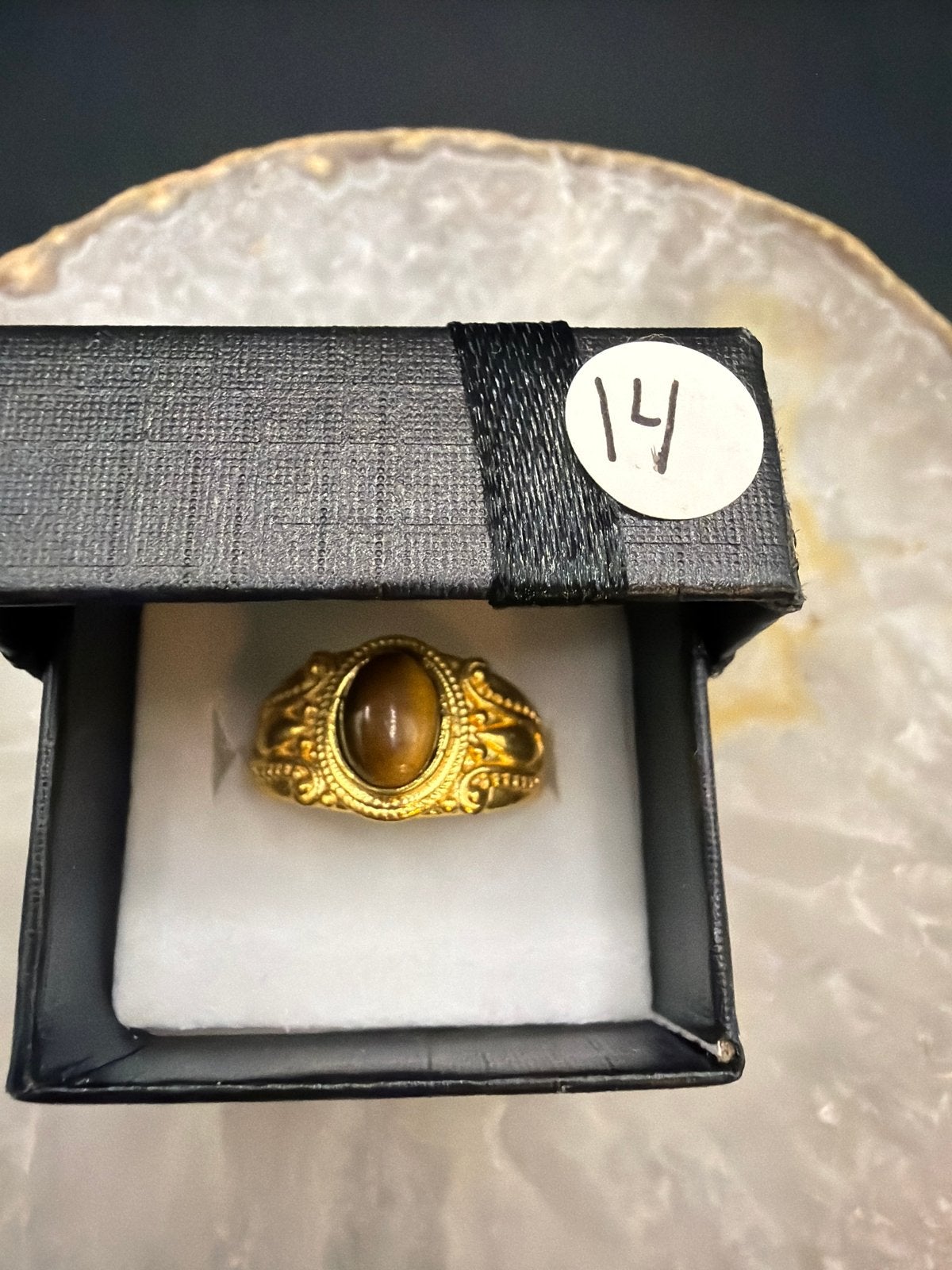 Vergulde Messing Ring met Tijgeroog Steen, Overige materialen, Ophalen of Verzenden, Zo goed als nieuw, X