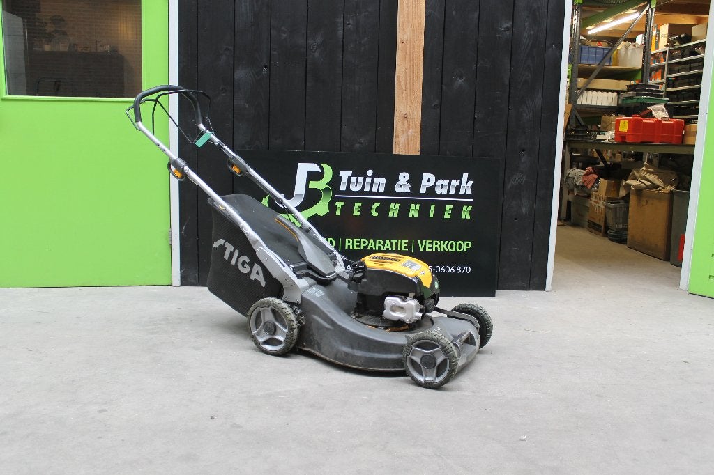 STIGA TWINCLIP 55 SVEQ B BENZINE GRASMAAIER – OCCASION, Tuin en Terras, Grasmaaiers, Ophalen, Cirkelmaaier, Stiga, Sportlaan 9, 4131 NN Vianen