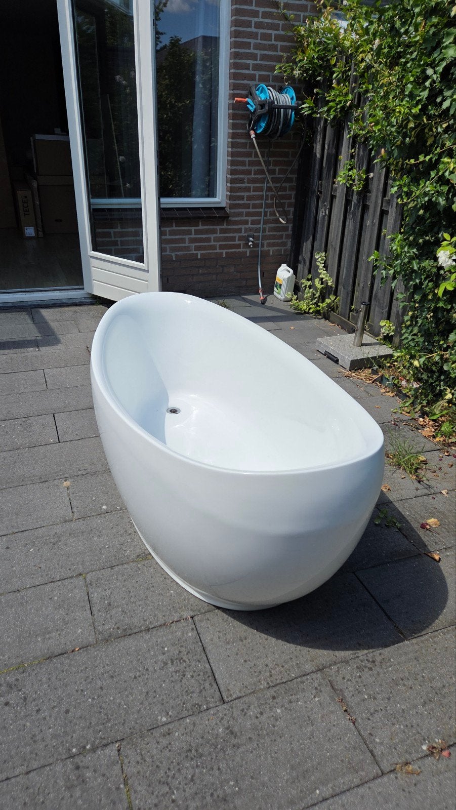 Losstaand kunststof bad, Huis en Inrichting, Badkamer | Complete badkamers, Ophalen, Gebruikt, Met bad