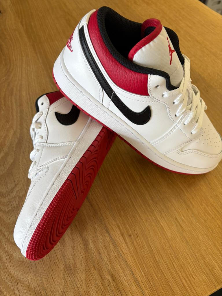 Jordan 1 low maat 38, Kleding | Dames, Schoenen, Wit, Nieuw, Ophalen of Verzenden, Sneakers of Gympen