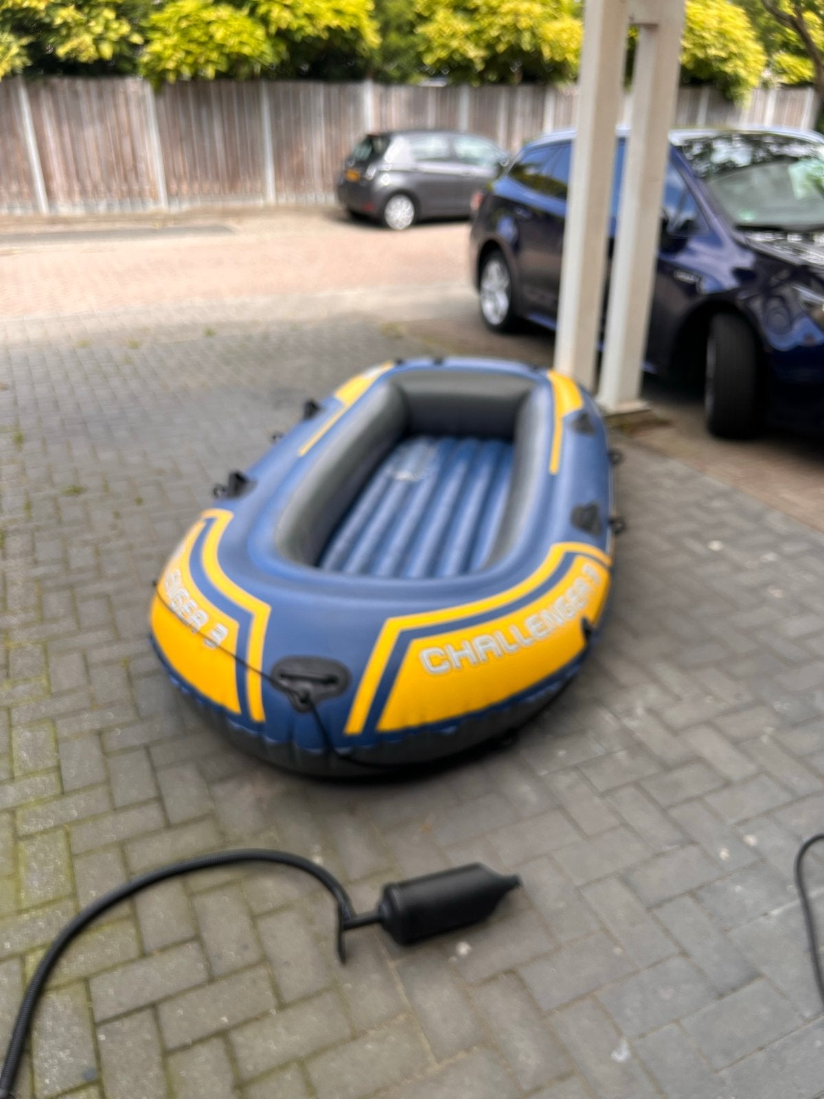 Rubberen opblaasboot Challenger 3 met pomp - 320 kg, Ophalen of Verzenden, Gebruikt