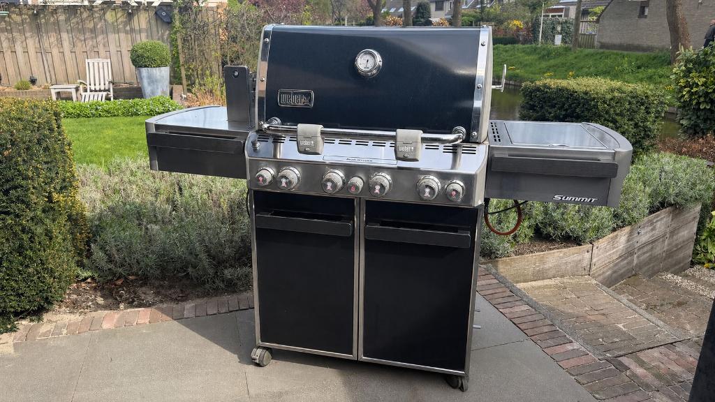 Weber Summit gasbarbeque, Ophalen, Gebruikt, WEBER BBQ
