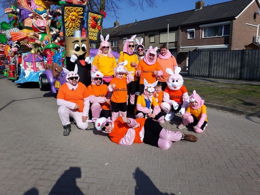 Carnavalswagen loopgroep te koop, Ophalen, Zo goed als nieuw, Kostuum, Carnaval