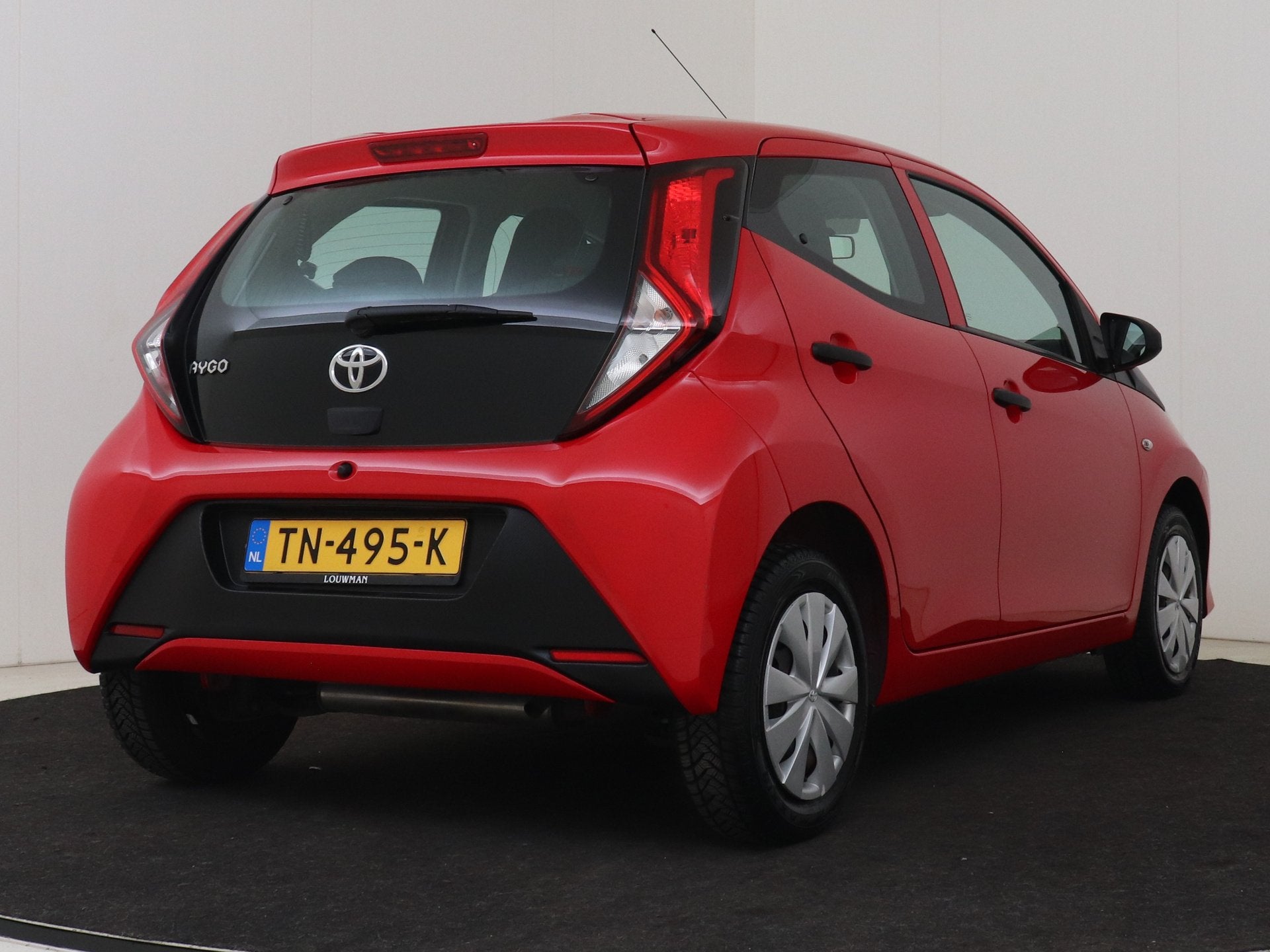 Toyota Aygo 1.0 VVT-i x-fun | Bluetooth | Airco | Elektrisch, Voorwielaandrijving, 12 maanden, Stof, Gebruikt