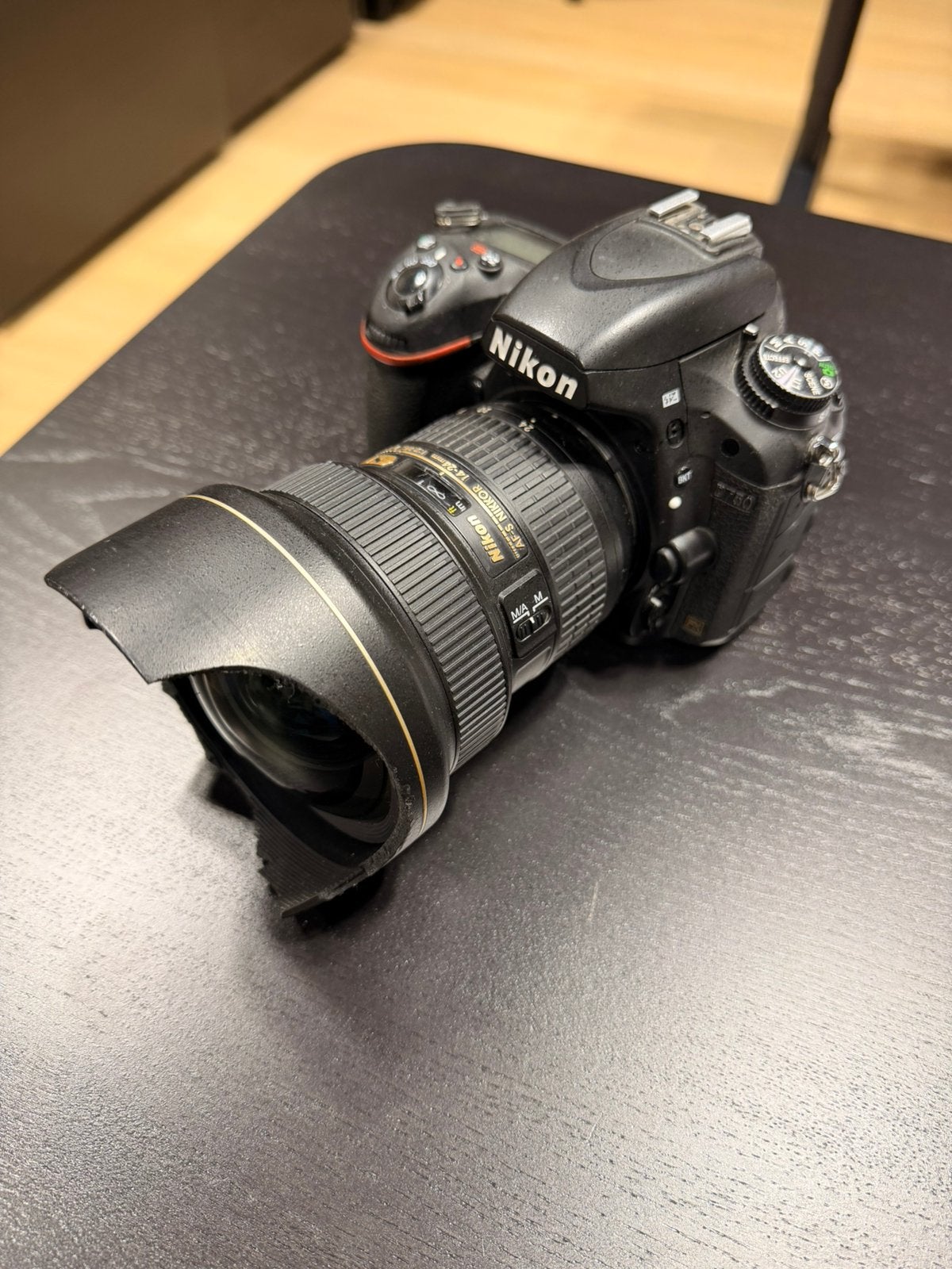 Nikon D750 + Nikkor 14-24mm f/2.8 lens – BESCHADIGD, Audio, Tv en Foto, Fotocamera's Digitaal, Ophalen of Verzenden, Nikon, Geen optische zoom
