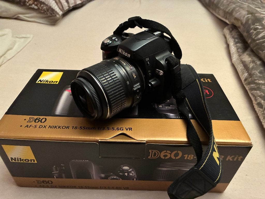 NIKON D60 + NIKON 18-55mm VR + 55-200mm VR lens, Gebruikt, Spiegelreflex, Lensdop, Ophalen of Verzenden