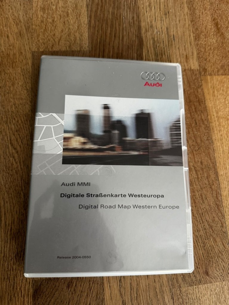 Audi MMI navigatie-dvd West-Europa 2004 nieuw compleet, Ophalen of Verzenden, Zo goed als nieuw