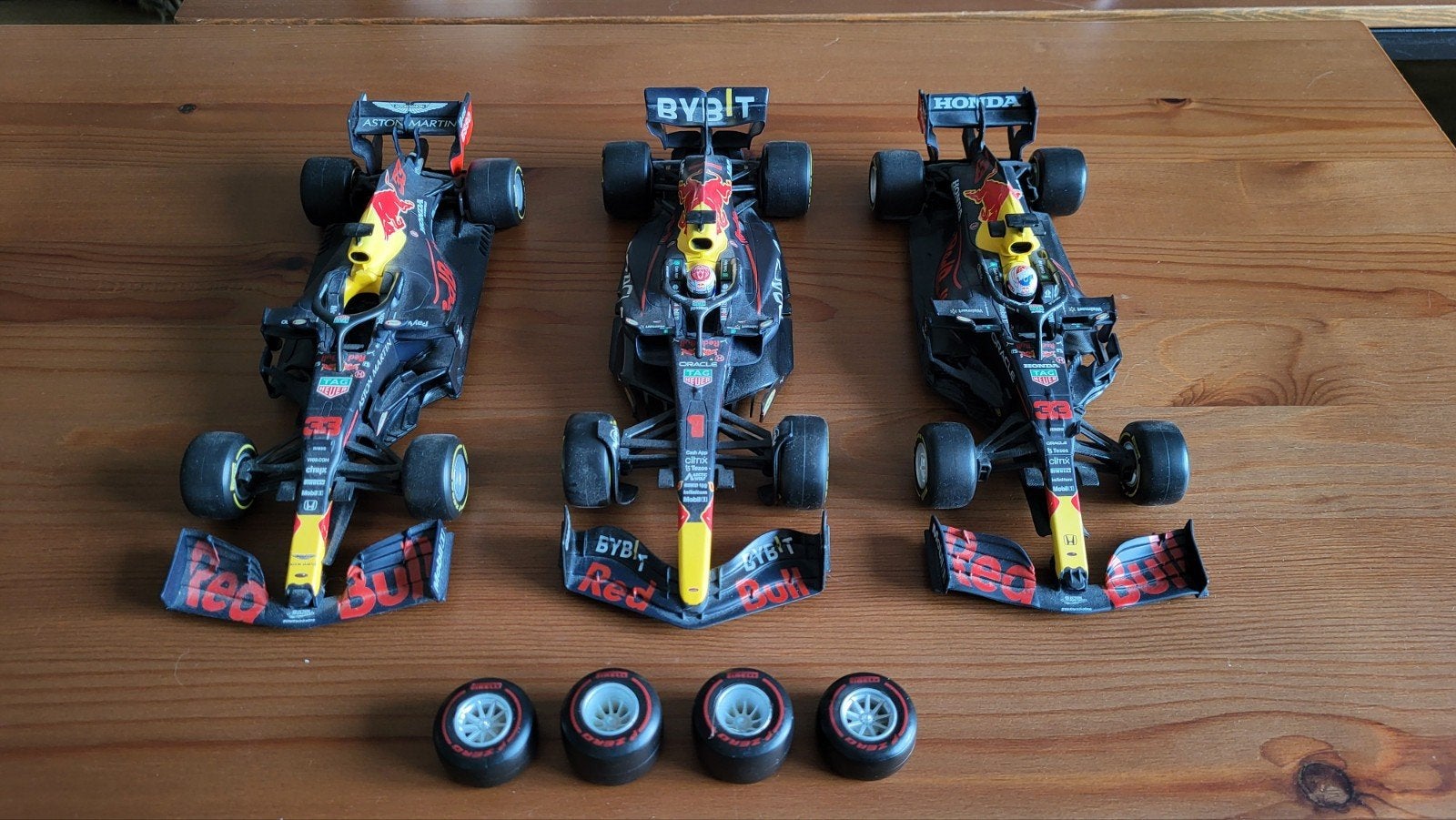 Red Bull Racing F1 modelauto's - Max Verstappen, Overige merken, Auto, Groter dan 1:32, Ophalen of Verzenden