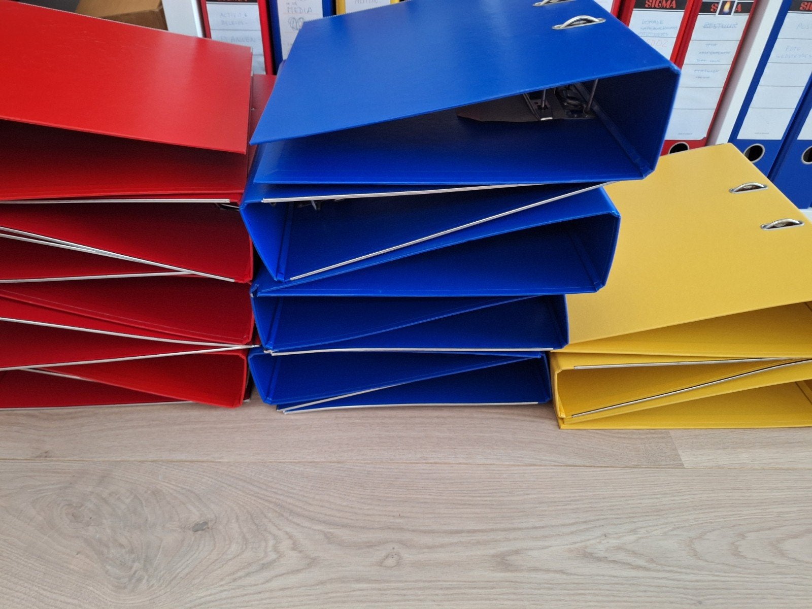 17 ordners - rood, blauw, geel, Diversen, Ophalen, Gebruikt