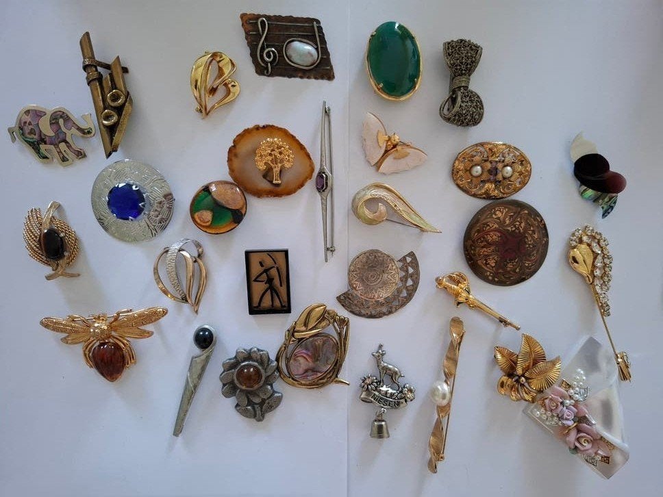 Mooie partij vintage broches, Ophalen of Verzenden, Met edelsteen