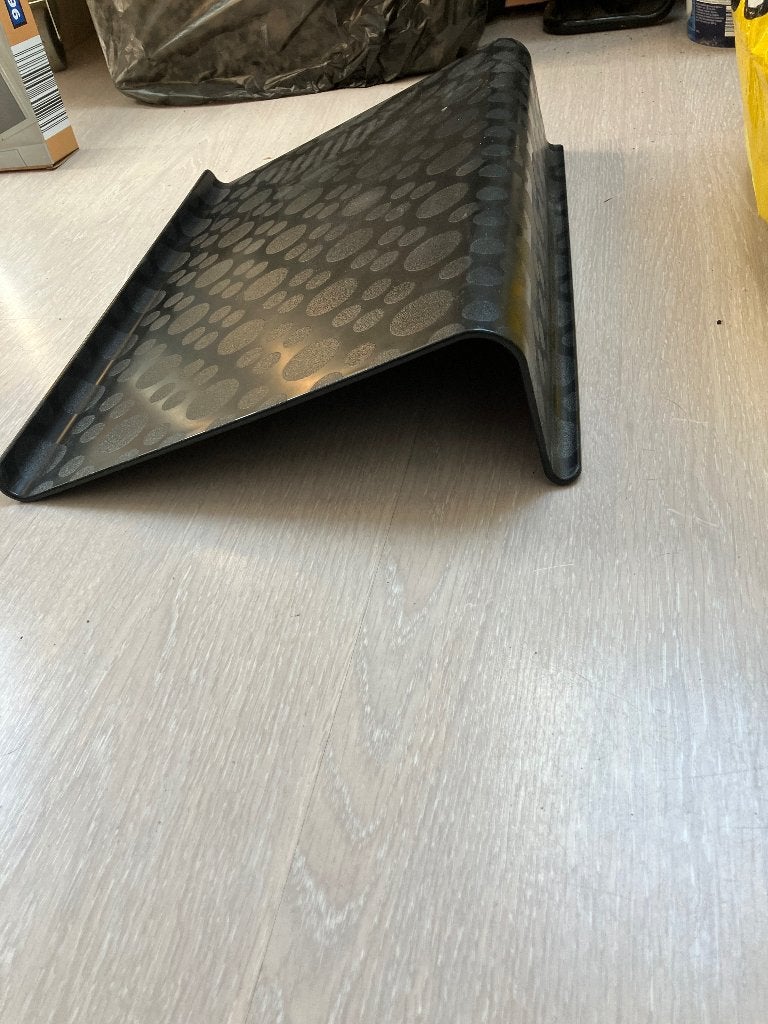 Laptop standaard zwart, Ophalen of Verzenden, Zo goed als nieuw, Onbekend