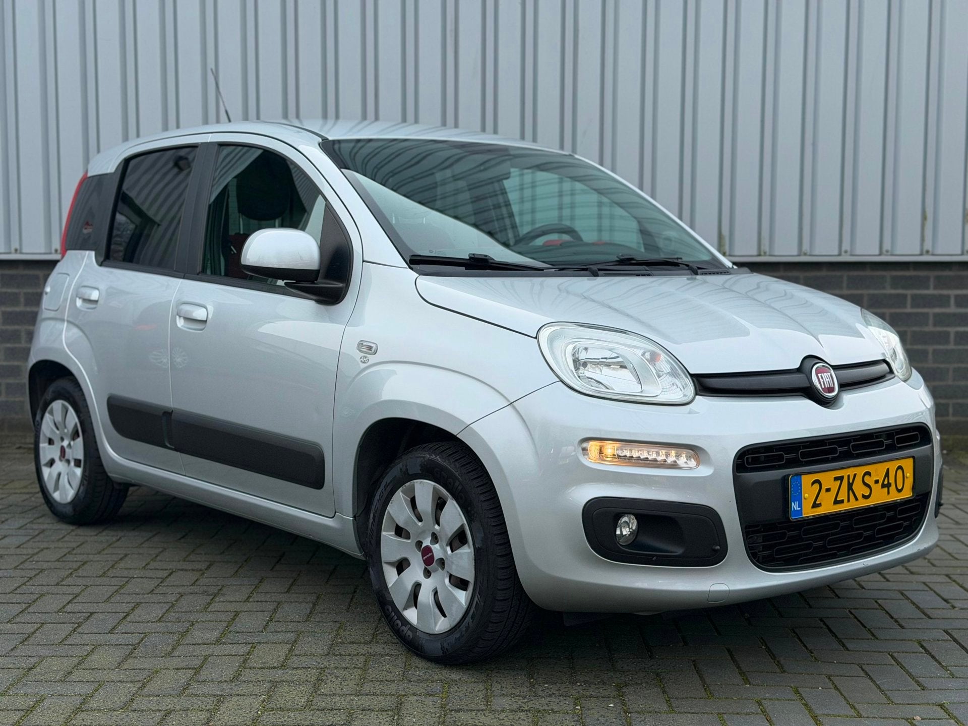 Fiat Panda 0.9 TwinAir Lounge |Airco|5 Deurs|ParkeerSensor|, Auto's, Fiat, Voorwielaandrijving, Automatische klimaatregeling, Stof