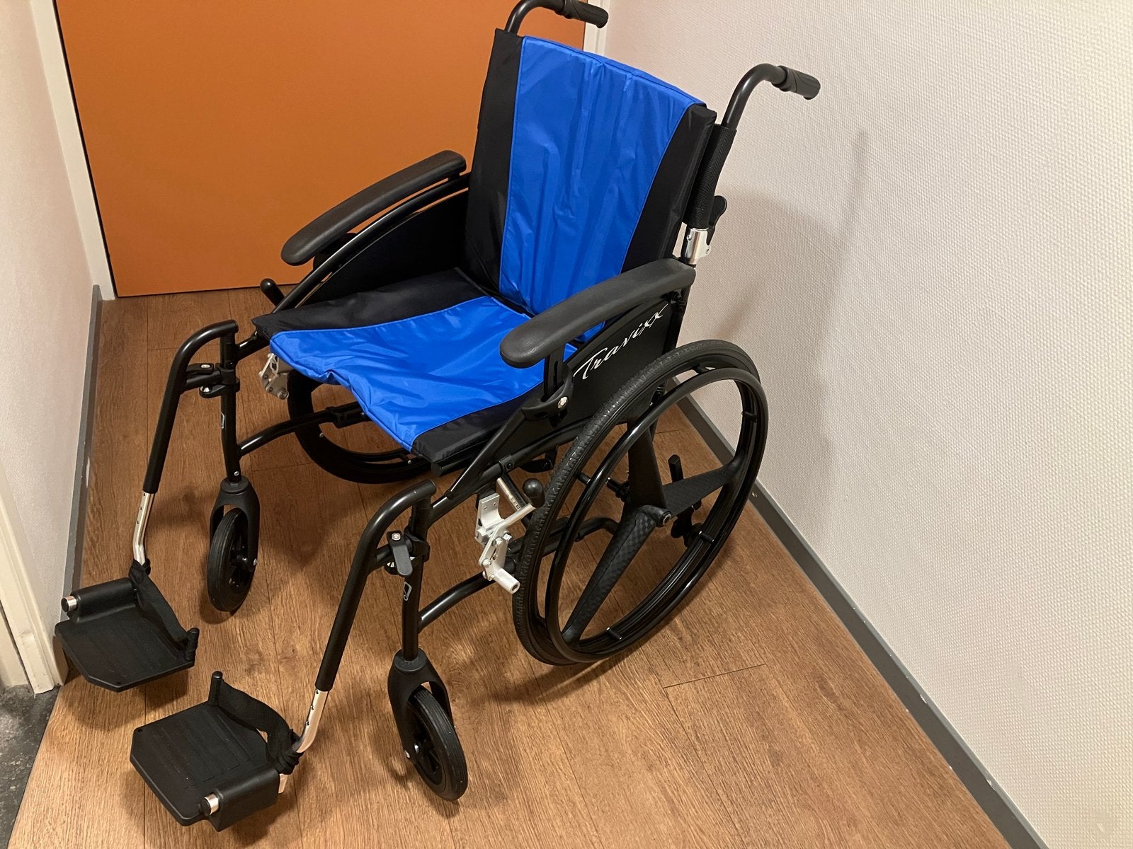 Rolstoel / rolstoelen, Ophalen, Inklapbaar, Nieuw, Duwrolstoel