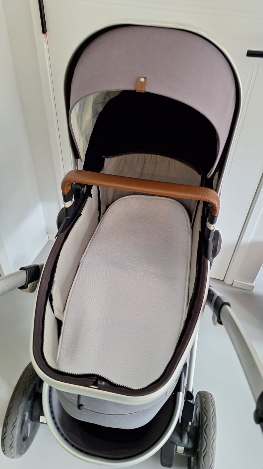 Joolz Geo 2 kinderwagen met reiswieg en zitje, Gebruikt, Combiwagen, Verstelbare duwstang, Ophalen