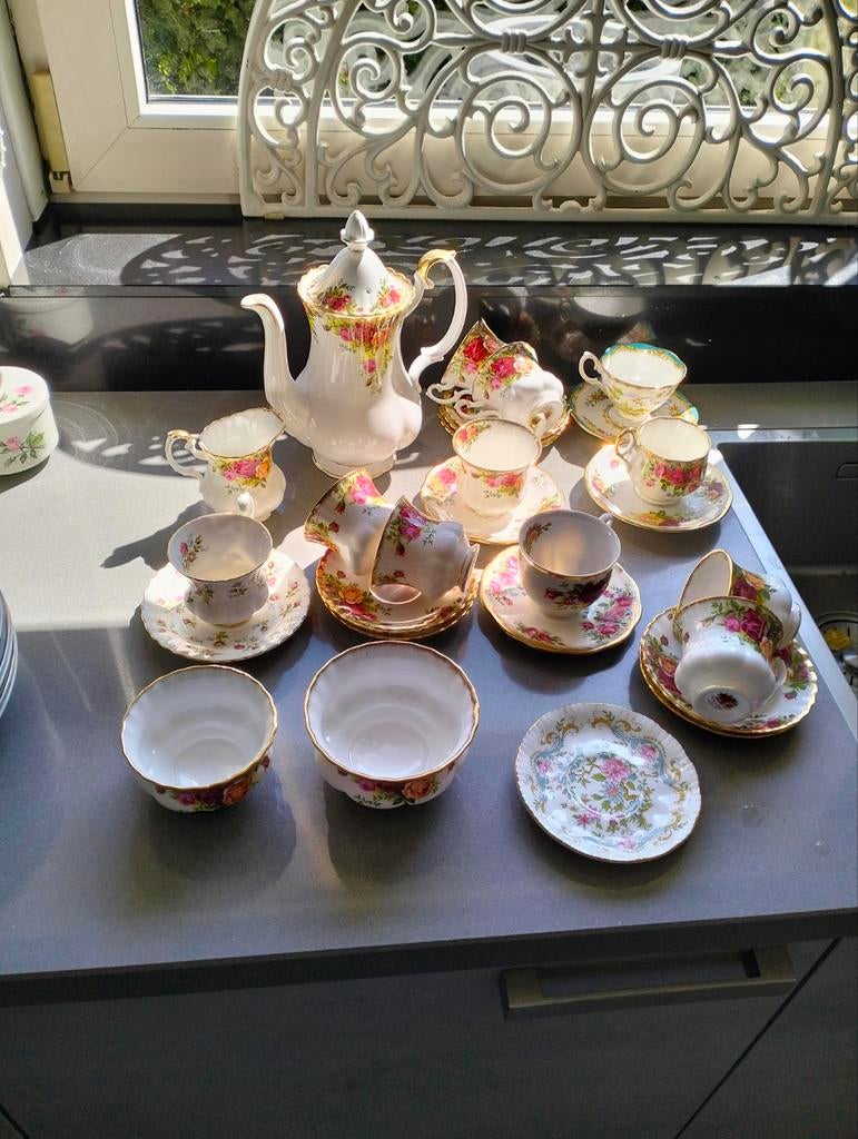 Prachtig Royal Albert Old Country Roses theeservies, Ophalen of Verzenden