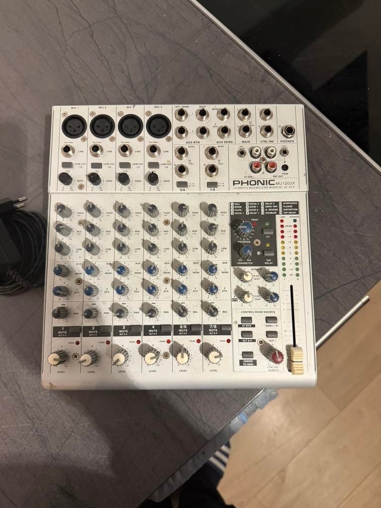 Phonic MU1202X mengpaneel, Ophalen, Zo goed als nieuw