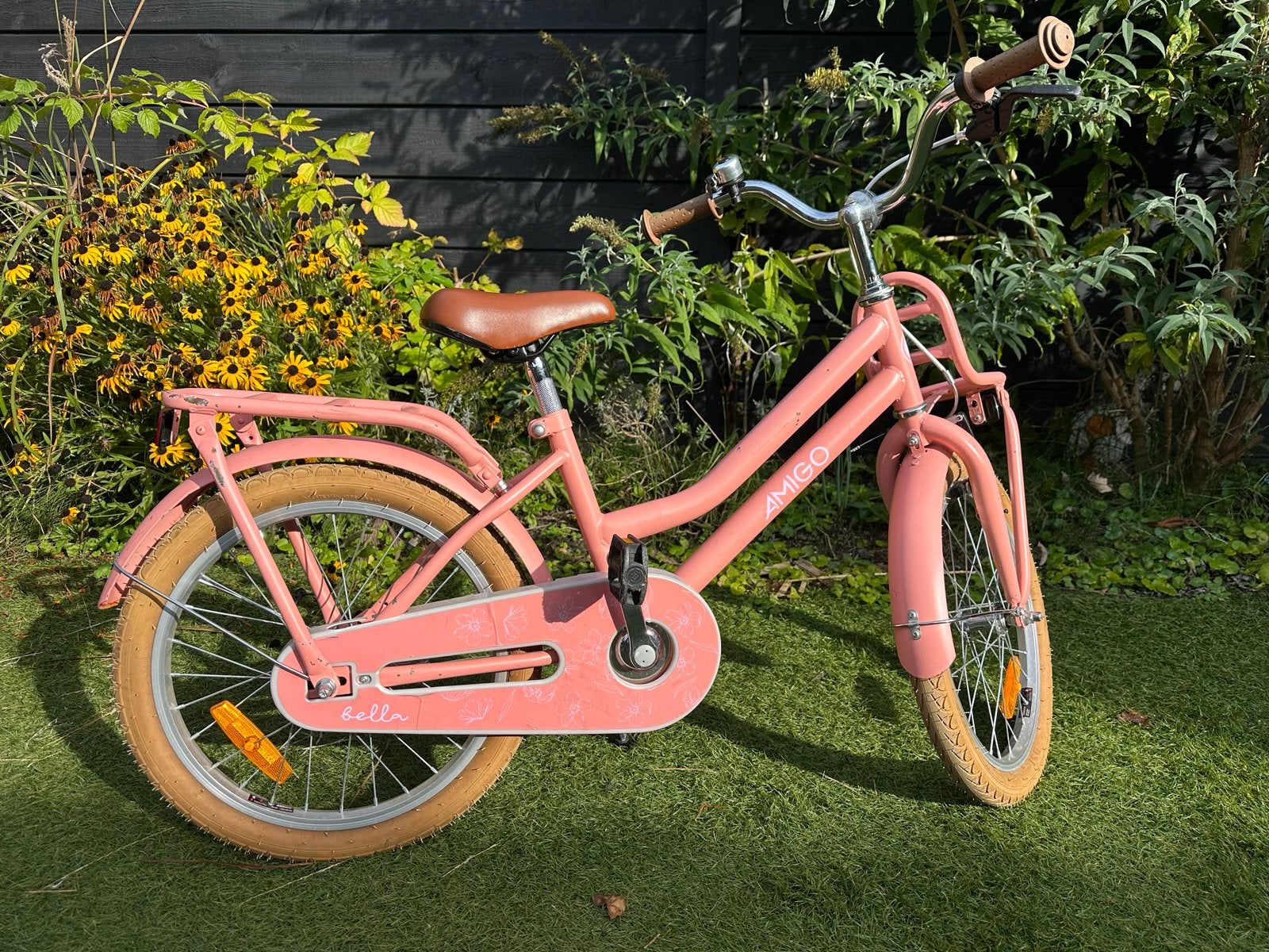 AMIGO Bella 18 Inch Meisjesfiets Zalmroze - Gebruikt, Ophalen, Gebruikt, Terugtraprem, 18 inch