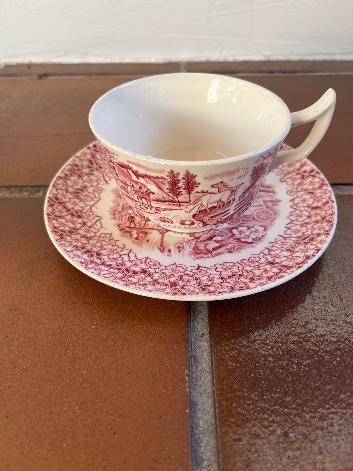 Antieke Societe Ceramique Kop en Schotel Rood Rustique, Antiek en Kunst, Antiek | Servies los, Ophalen