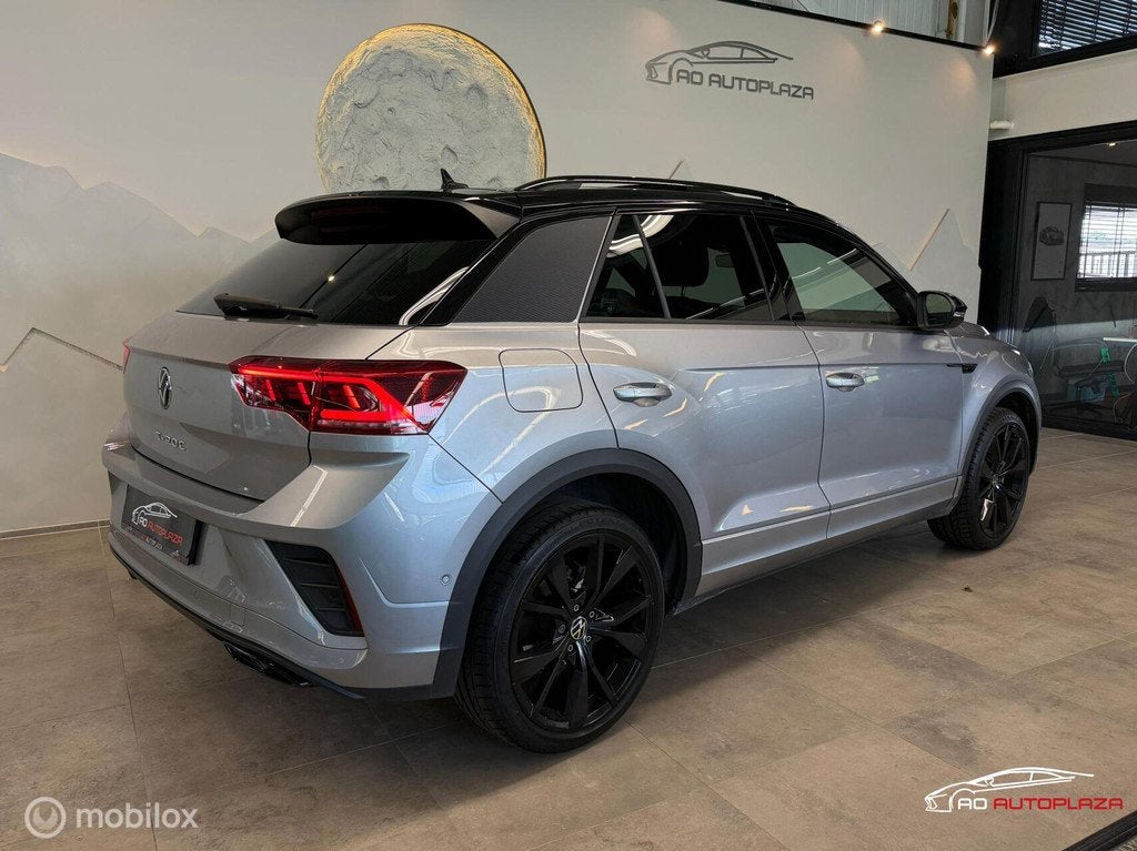 Volkswagen T-Roc 1.5 TSI 3x R-Line Panorama/Keyless/Beats/Bl, Auto's, Volkswagen, 1258 kg, 1498 cc, Zwart, 4 cilinders