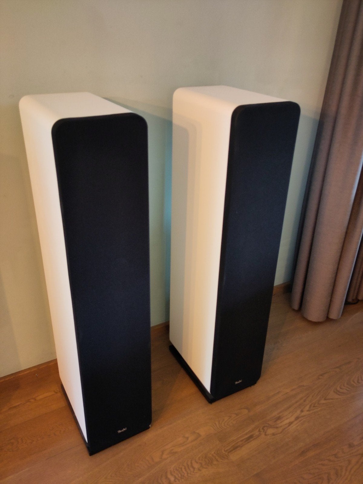 Teufel Ultima 40 MK2 Vloerstaande Luidsprekers Wit, Audio, Tv en Foto, Vloerstaande luidspreker, Zo goed als nieuw, Basreflex
