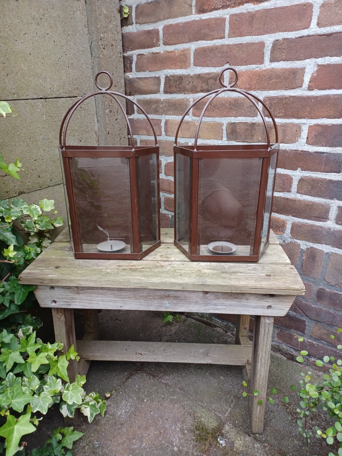 te koop wanddecoratie, Ophalen