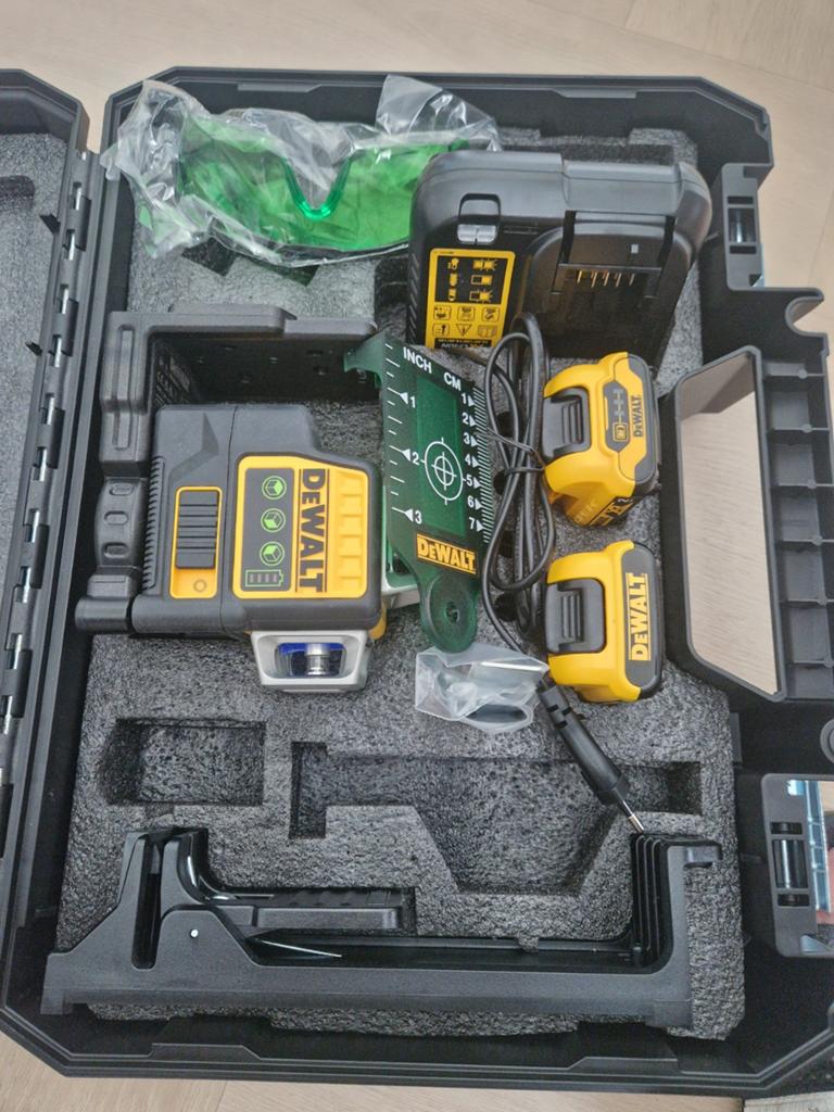 Dewalt 12v 3d lijnlaser, Ophalen, Zo goed als nieuw, Multimeter